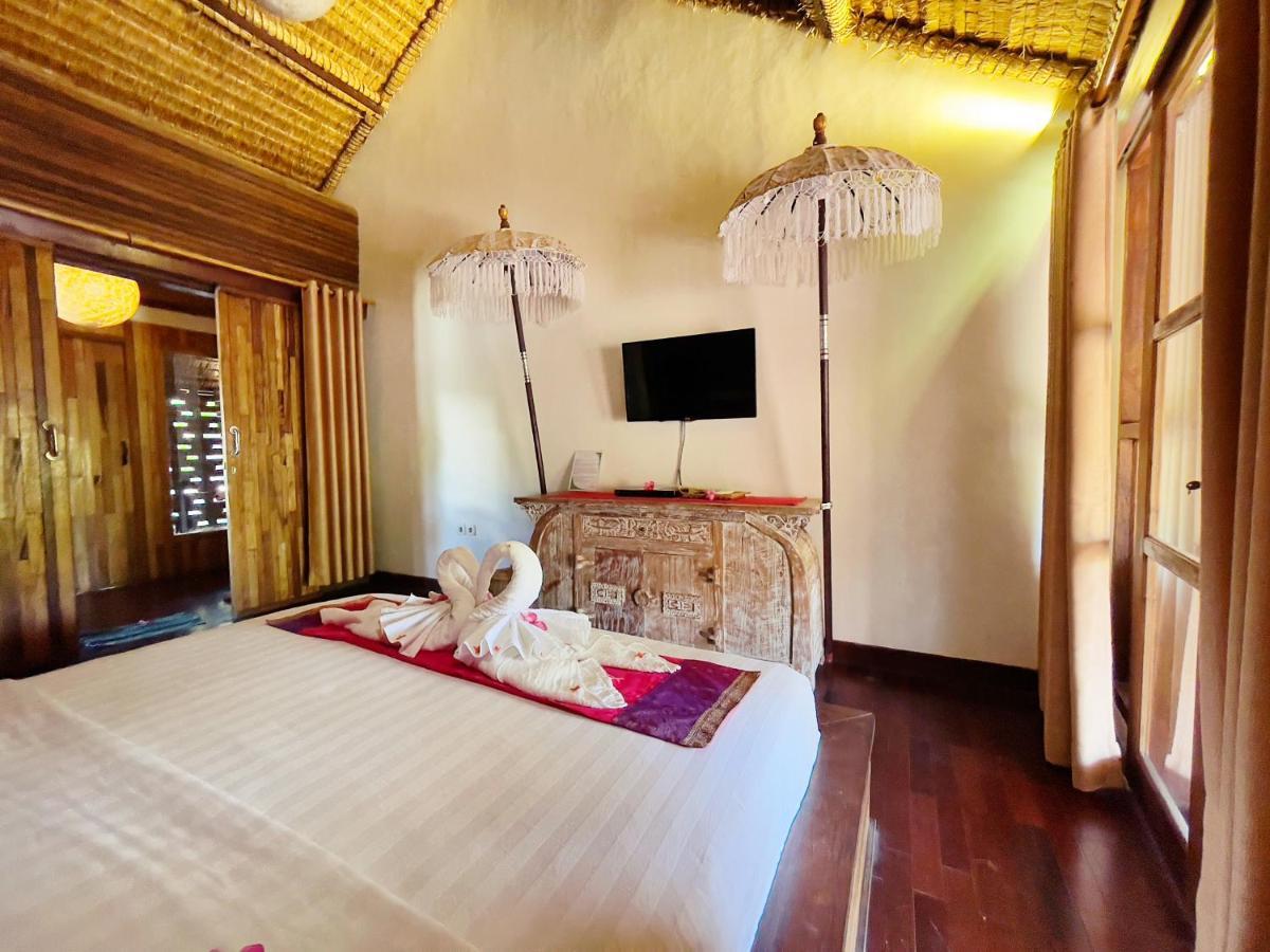 Samba Villas Beachfront View Gili Trawangan Extérieur photo