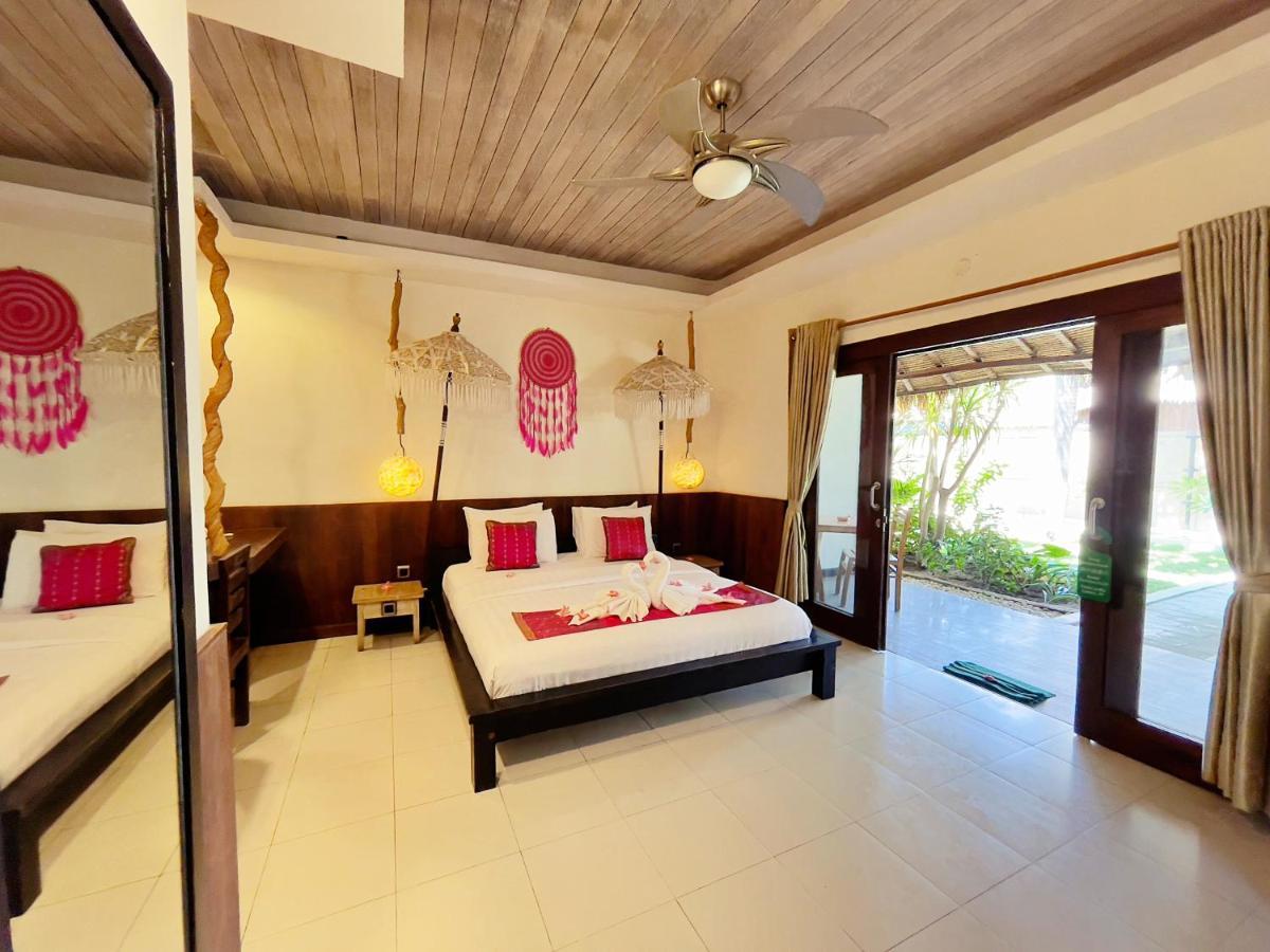 Samba Villas Beachfront View Gili Trawangan Extérieur photo