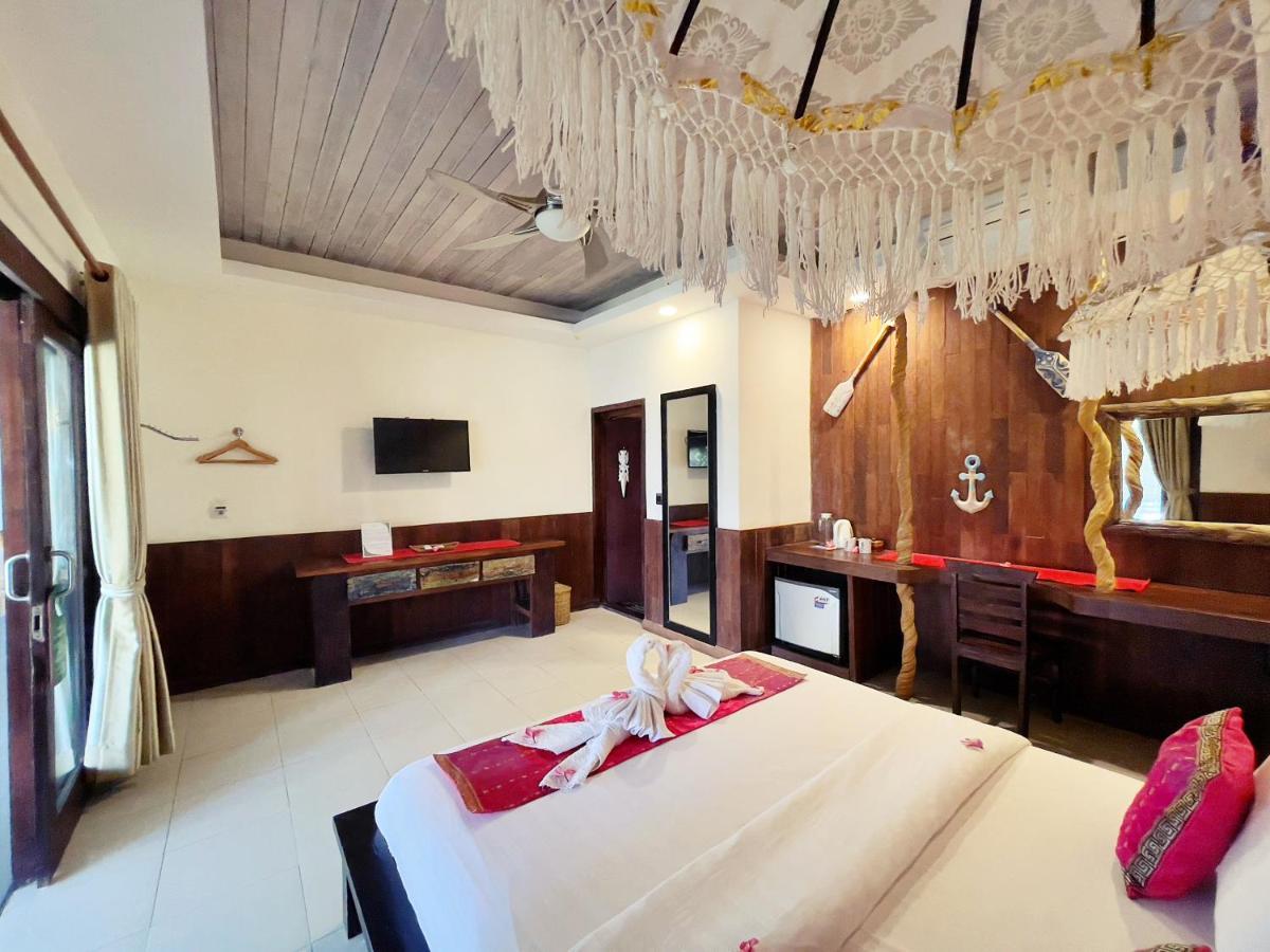 Samba Villas Beachfront View Gili Trawangan Extérieur photo