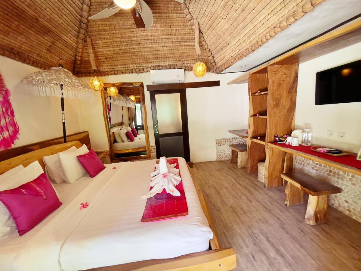 Samba Villas Beachfront View Gili Trawangan Extérieur photo