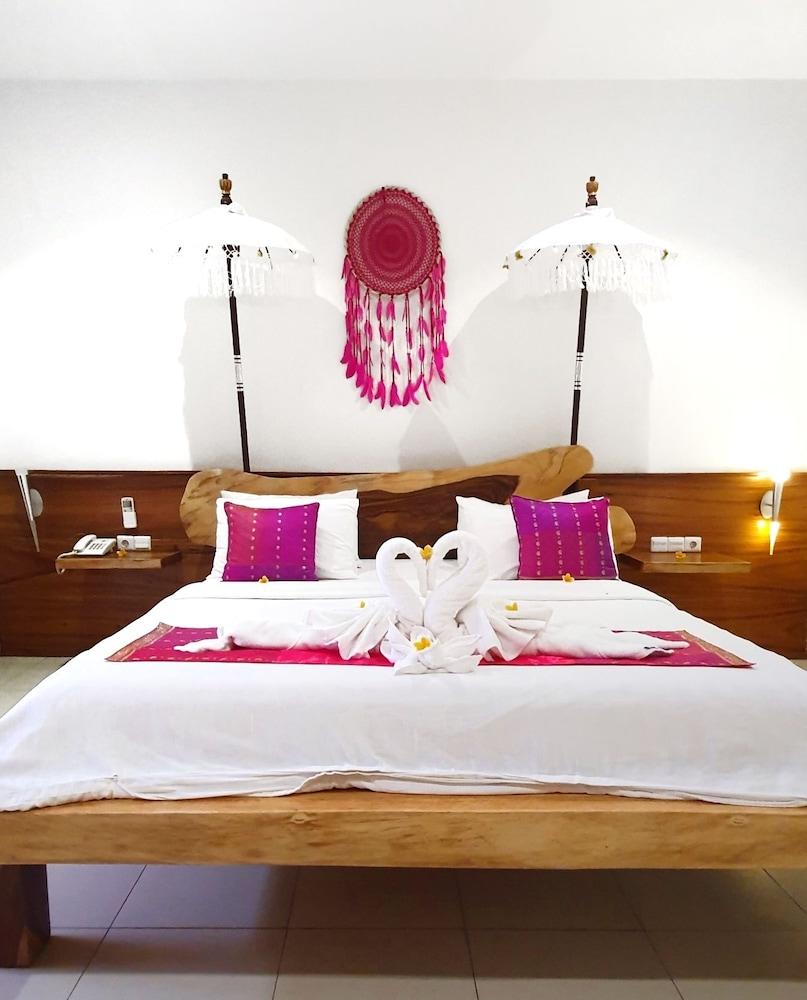 Samba Villas Beachfront View Gili Trawangan Extérieur photo
